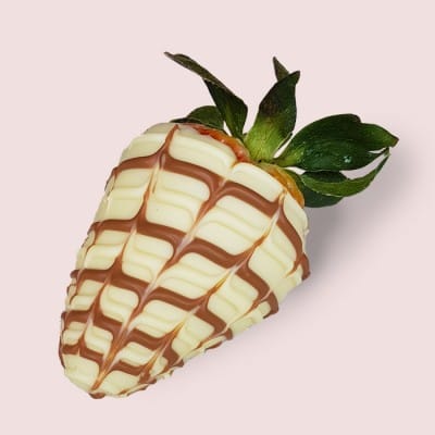 7 Royal Strawberries - White
